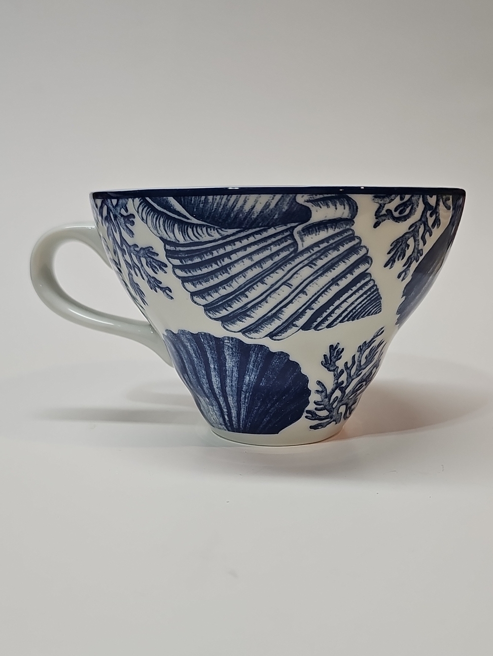 H&M HOME Elegant Blue Shell / Coral Coastal Ceramic Coffee Mug Tea Cup